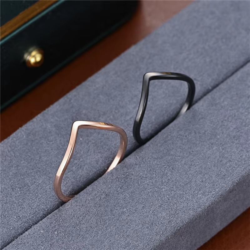 Anillo Minimalista Irregular e - Minimalist Ring Stackable reseña y precio